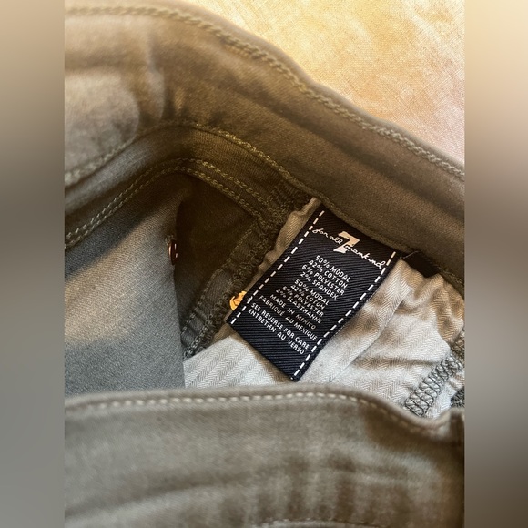 7 For All Mankind skinny jeans - Picture 4 of 4
